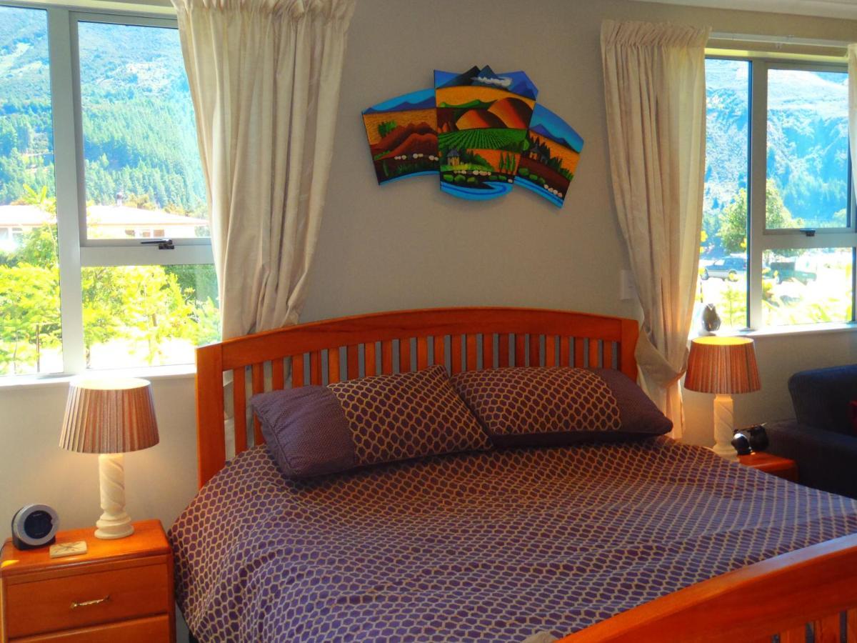 Lakefront Fantail Cottage Lake Hawea, Wanaka מראה חיצוני תמונה