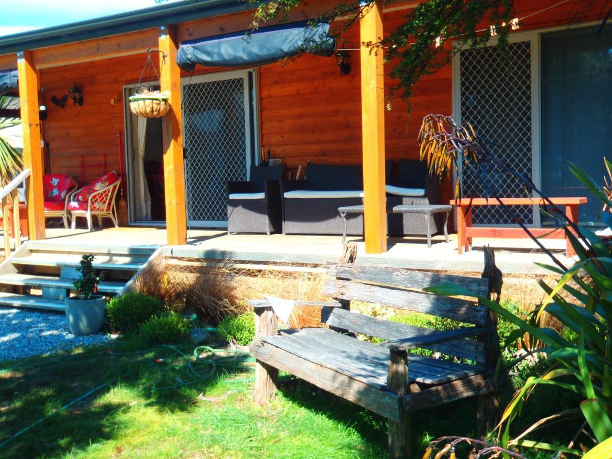 Lakefront Fantail Cottage Lake Hawea, Wanaka מראה חיצוני תמונה